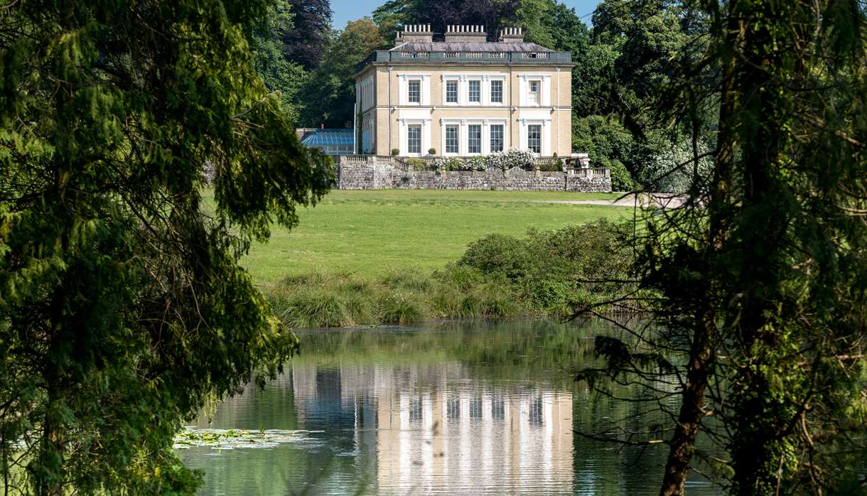 Escot House grounds