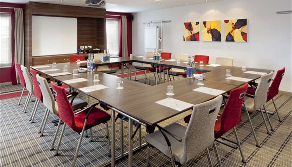 Express by Holiday Inn - conference room